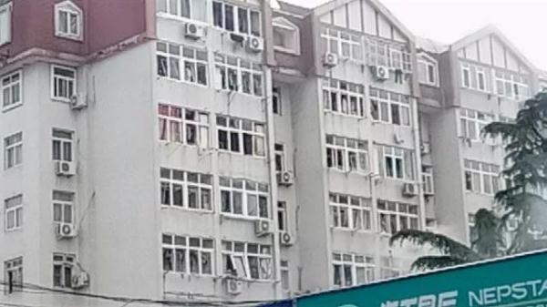 突發(fā)！青島一居民樓發(fā)生爆燃！已造1人死亡，7人受傷！3公里外有震感…